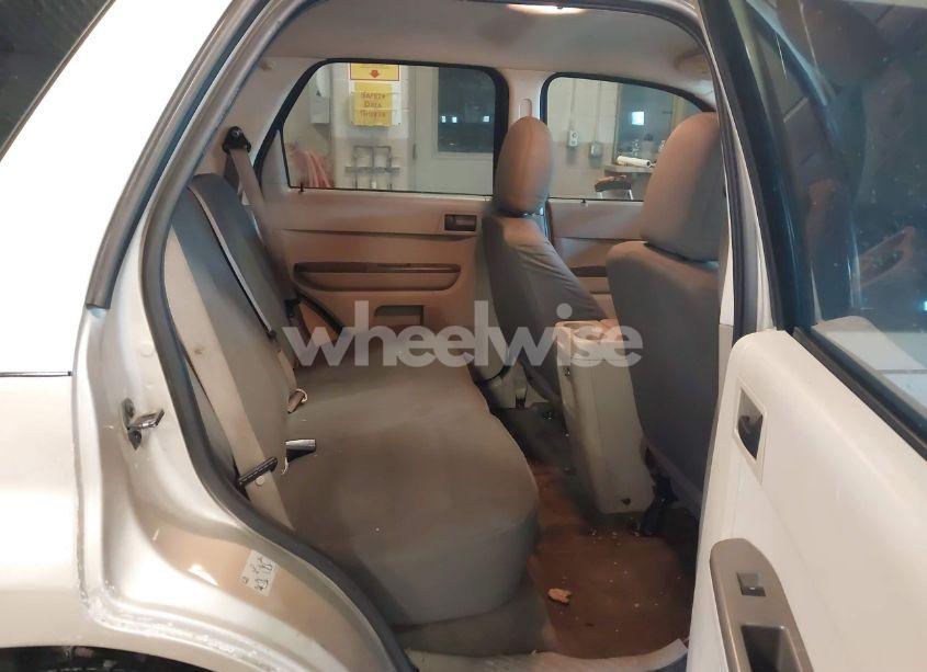 Photo 8 of 2012 Ford Escape XLS (VIN 1FMCU9C78CKA13288)