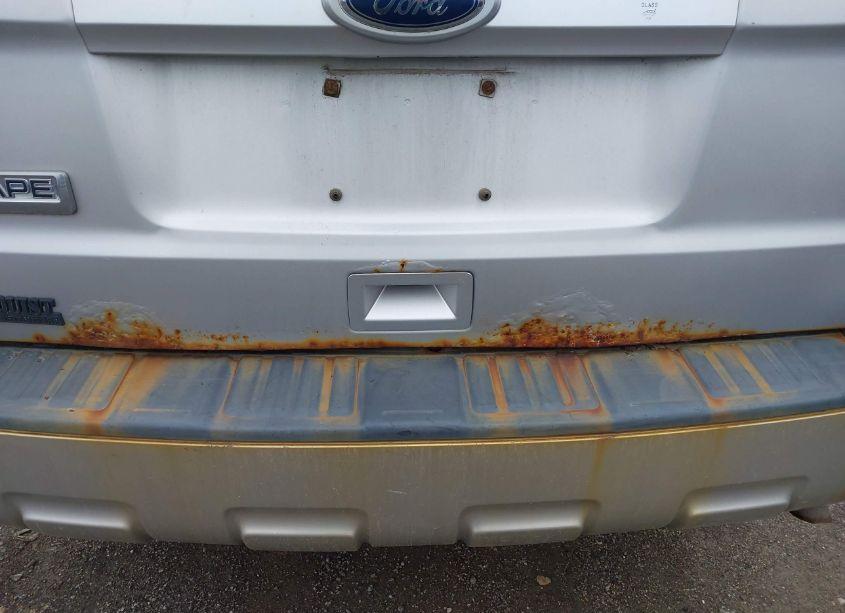 Photo 12 of 2011 Ford Escape XLS (VIN 1FMCU9C79BKA60991)