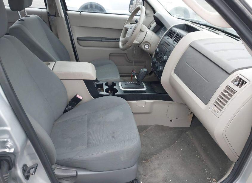 Photo 5 of 2011 Ford Escape XLS (VIN 1FMCU9C79BKA60991)
