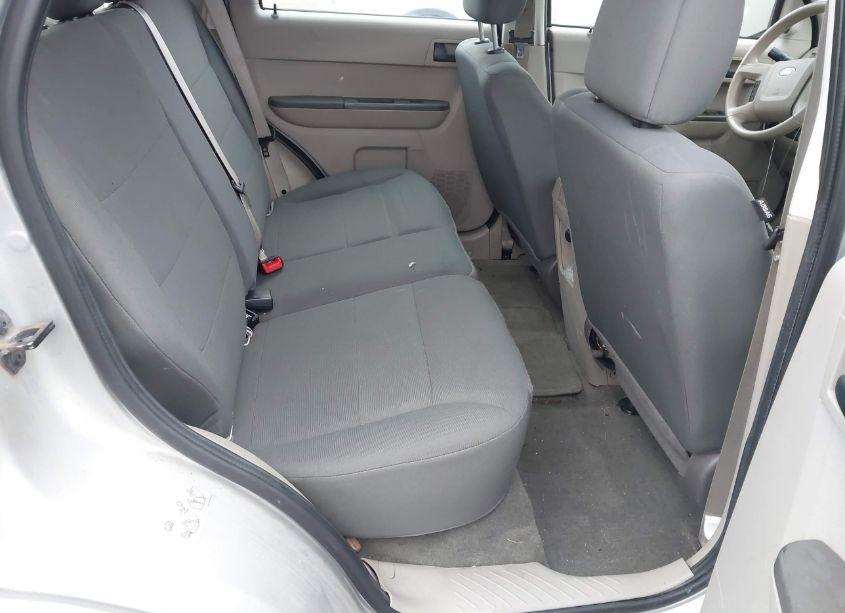 Photo 8 of 2011 Ford Escape XLS (VIN 1FMCU9C79BKA60991)