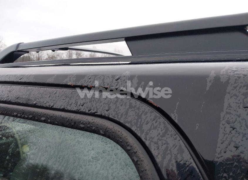 Photo 14 of 2010 Ford Escape XLS (VIN 1FMCU9C7XAKC77576)