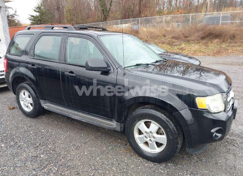 Photo 6 of 2010 Ford Escape XLS (VIN 1FMCU9C7XAKC77576)