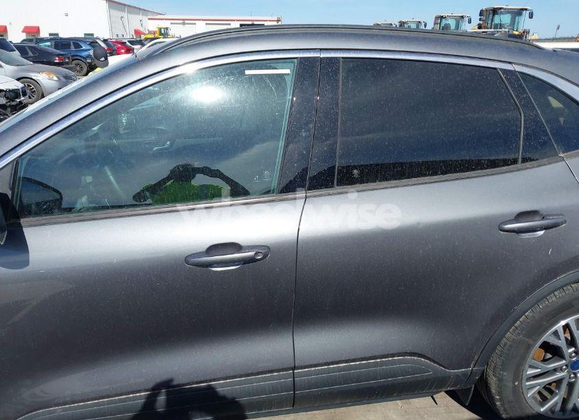 Photo 15 of 2021 Ford Escape SEL HYBRID (VIN 1FMCU9CZ0MUA90602)