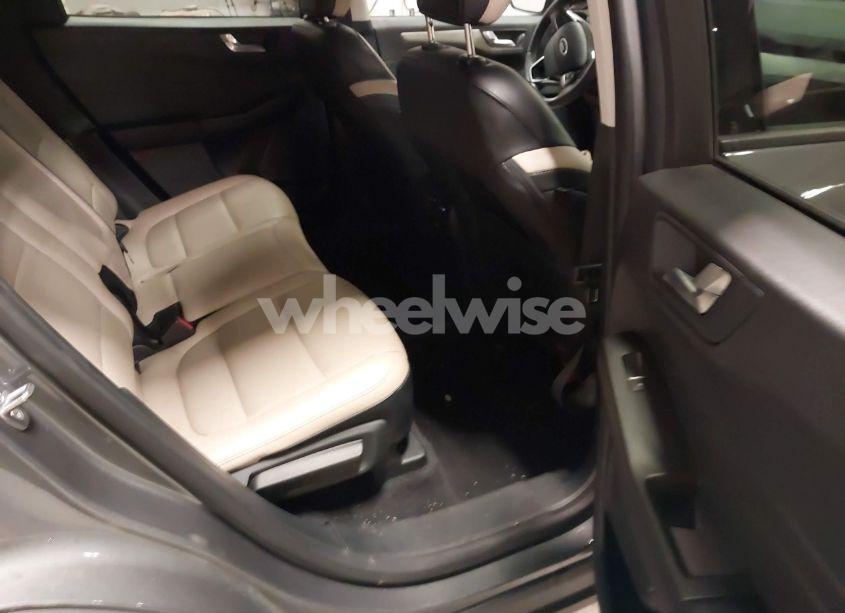 Photo 8 of 2021 Ford Escape SEL HYBRID (VIN 1FMCU9CZ2MUA90567)