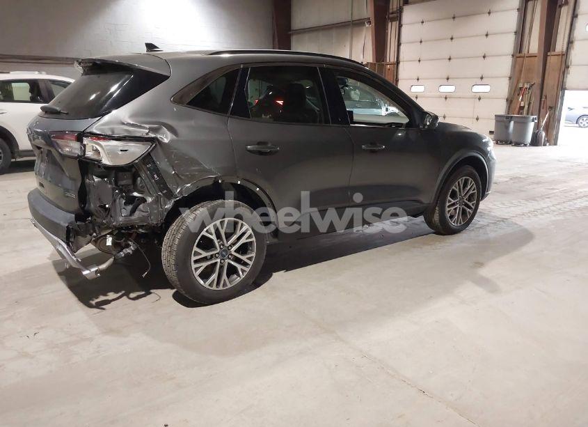 Photo 4 of 2021 Ford Escape SEL HYBRID (VIN 1FMCU9CZ7MUA90337)