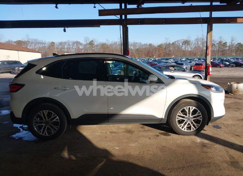 Photo 13 of 2021 Ford Escape SEL HYBRID (VIN 1FMCU9CZ9MUA06955)