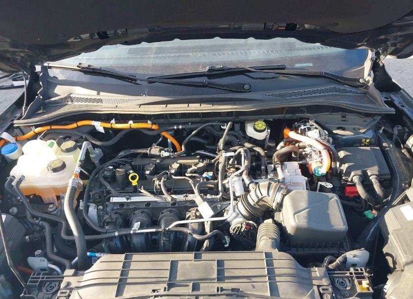 Photo 10 of 2022 Ford Escape SEL HYBRID (VIN 1FMCU9CZXNUA97798)