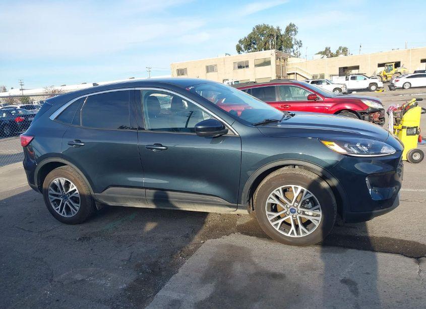 Photo 14 of 2022 Ford Escape SEL HYBRID (VIN 1FMCU9CZXNUA97798)