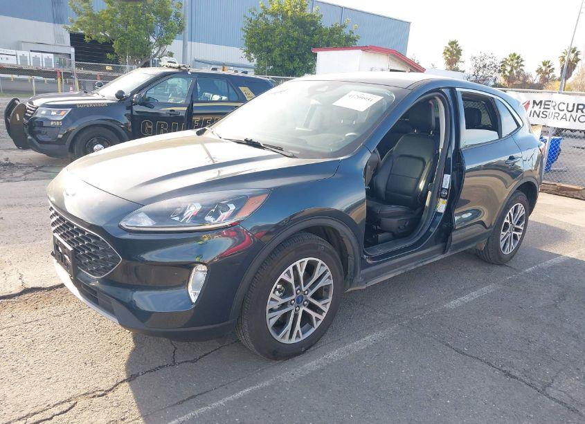 Photo 2 of 2022 Ford Escape SEL HYBRID (VIN 1FMCU9CZXNUA97798)