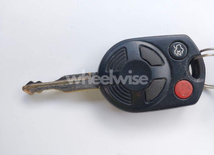 Photo 11 of 2010 Ford Escape XLT (VIN 1FMCU9D70AKB02946)