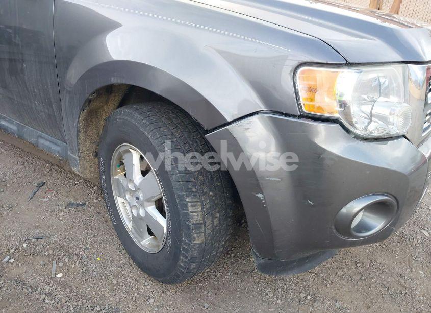 Photo 6 of 2010 Ford Escape XLT (VIN 1FMCU9D70AKB02946)