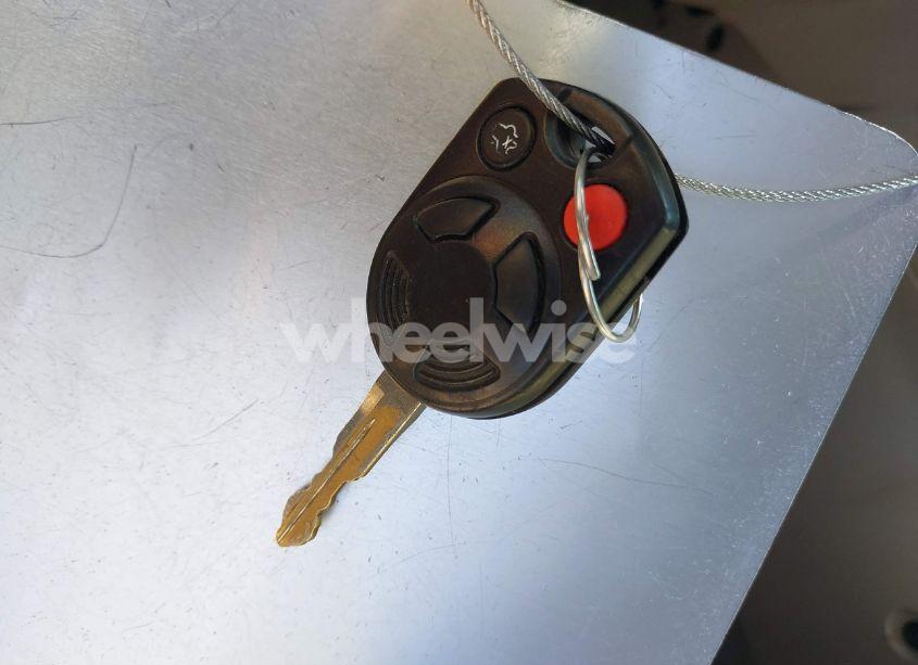 Photo 11 of 2010 Ford Escape XLT (VIN 1FMCU9D70AKC24867)