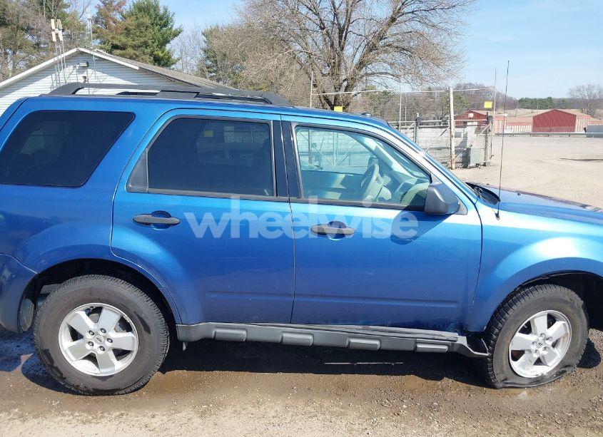 Photo 13 of 2010 Ford Escape XLT (VIN 1FMCU9D70AKC24867)