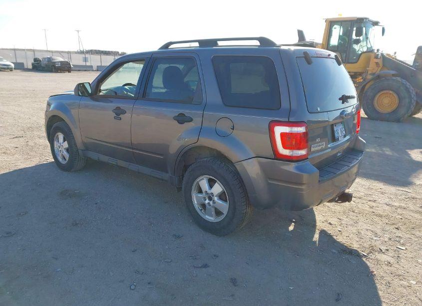 Photo 3 of 2010 Ford Escape XLT (VIN 1FMCU9D70AKC78783)