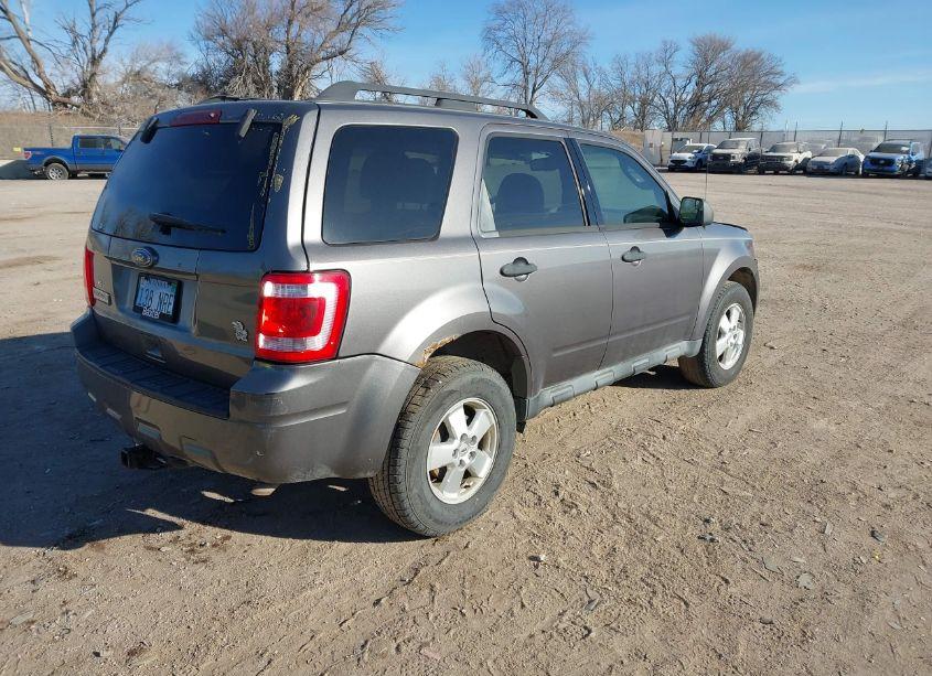 Photo 4 of 2010 Ford Escape XLT (VIN 1FMCU9D70AKC78783)