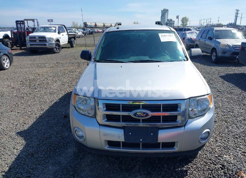 Photo 12 of 2010 Ford Escape XLT (VIN 1FMCU9D70AKD46774)
