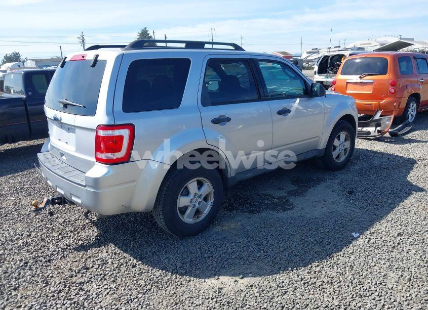 Photo 4 of 2010 Ford Escape XLT (VIN 1FMCU9D70AKD46774)