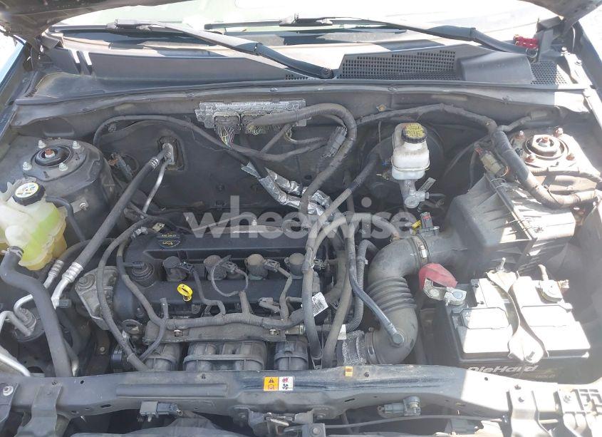 Photo 10 of 2011 Ford Escape XLT (VIN 1FMCU9D70BKA12908)
