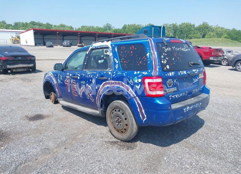Photo 3 of 2011 Ford Escape XLT (VIN 1FMCU9D70BKA12908)