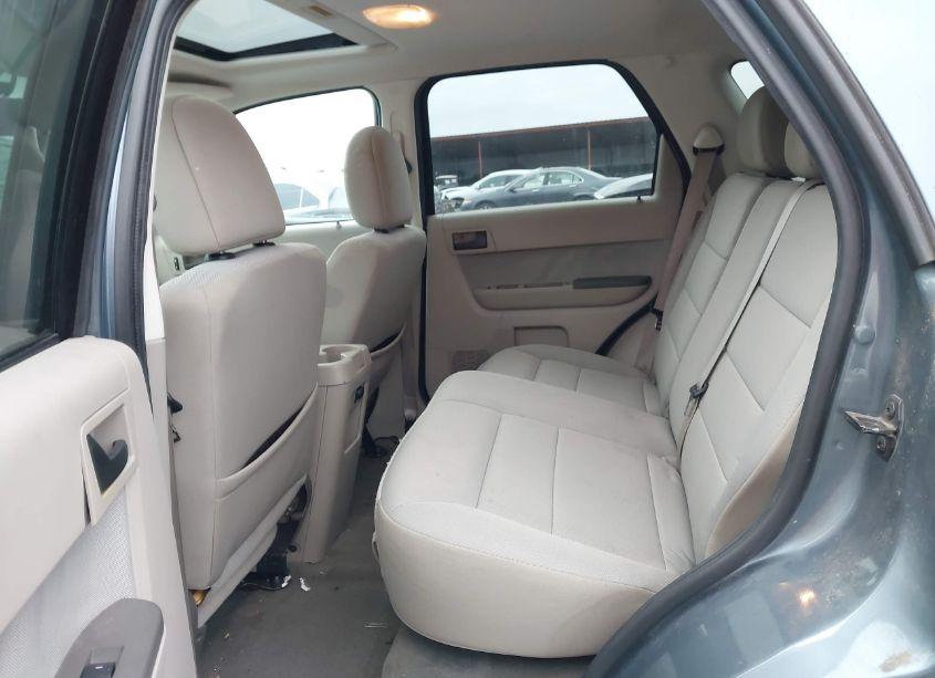 Photo 8 of 2011 Ford Escape XLT (VIN 1FMCU9D70BKA31605)