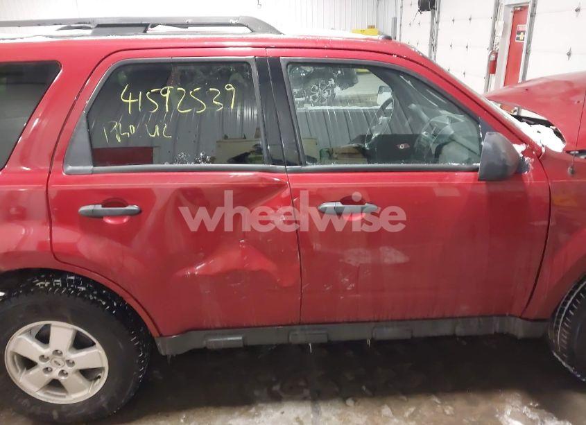 Photo 13 of 2011 Ford Escape XLT (VIN 1FMCU9D70BKA52437)