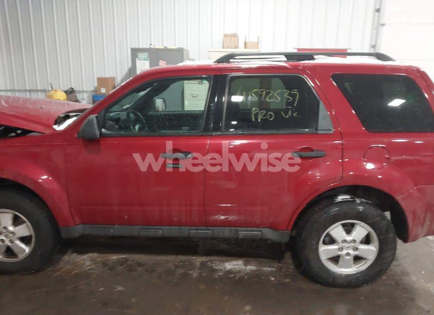 Photo 14 of 2011 Ford Escape XLT (VIN 1FMCU9D70BKA52437)