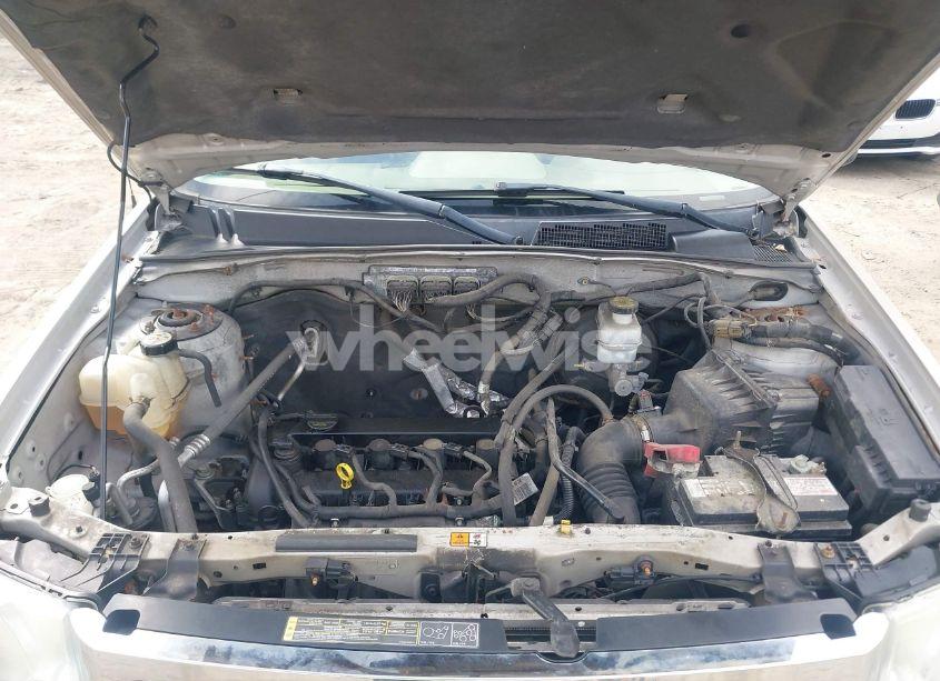 Photo 10 of 2011 Ford Escape XLT (VIN 1FMCU9D70BKA77676)