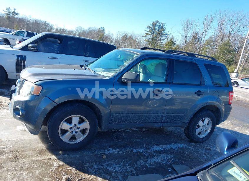 Photo 14 of 2011 Ford Escape XLT (VIN 1FMCU9D70BKA96485)
