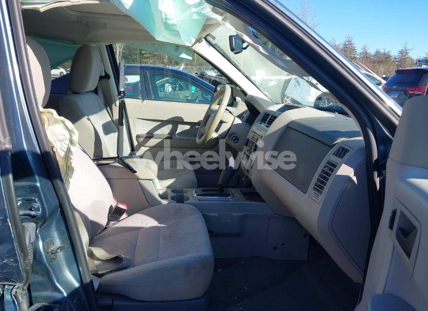 Photo 5 of 2011 Ford Escape XLT (VIN 1FMCU9D70BKA96485)