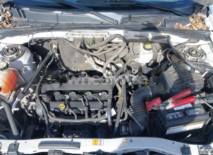 Photo 10 of 2011 Ford Escape XLT (VIN 1FMCU9D70BKB34152)