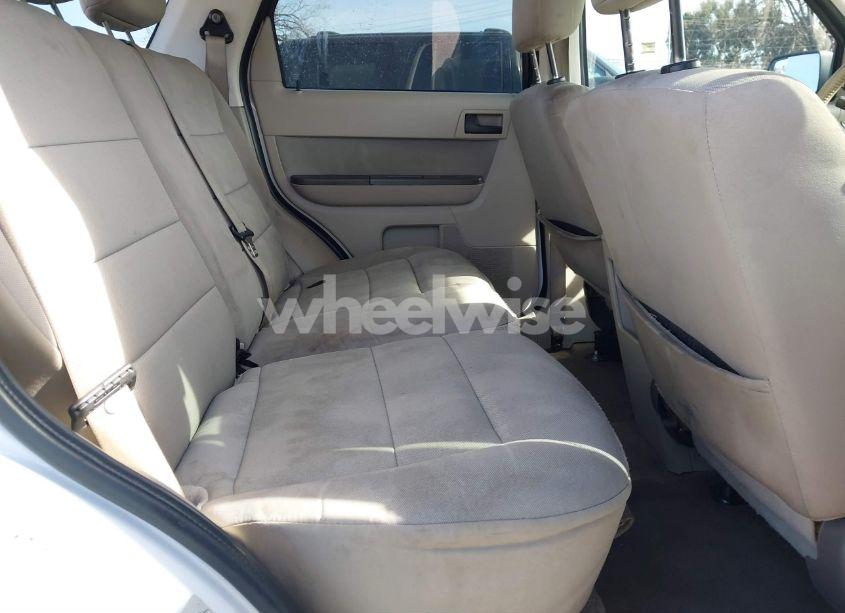 Photo 8 of 2011 Ford Escape XLT (VIN 1FMCU9D70BKB34152)