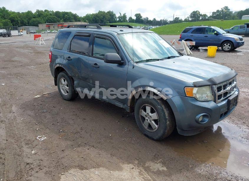 2011 Ford Escape XLT AUTOMATIC (VIN 1FMCU9D70BKB76532) main photo