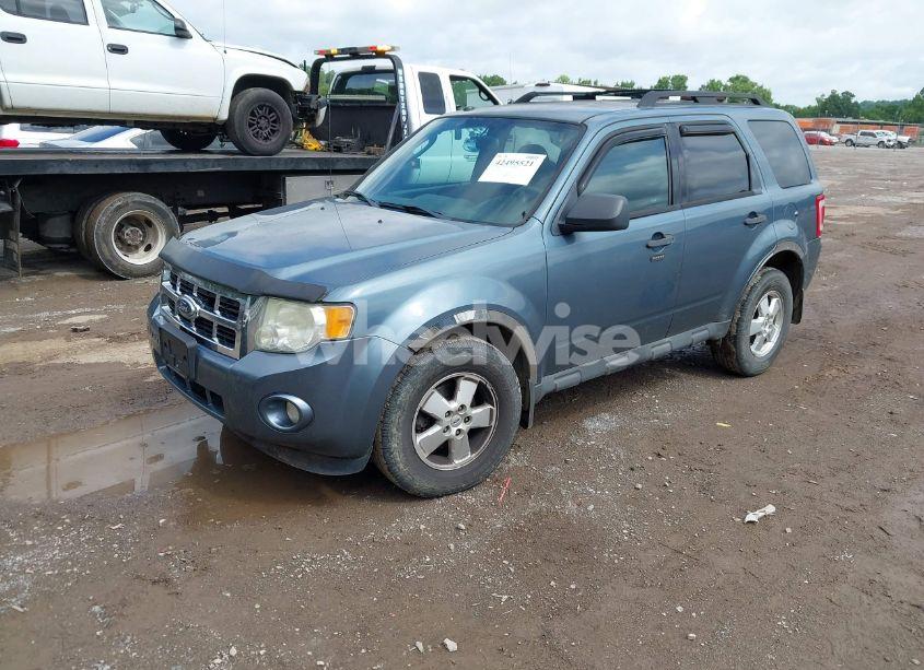 Photo 2 of 2011 Ford Escape XLT AUTOMATIC (VIN 1FMCU9D70BKB76532)