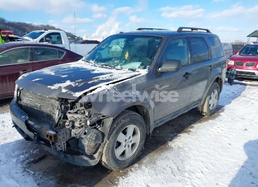 Photo 2 of 2012 Ford Escape XLT (VIN 1FMCU9D70CKA12604)