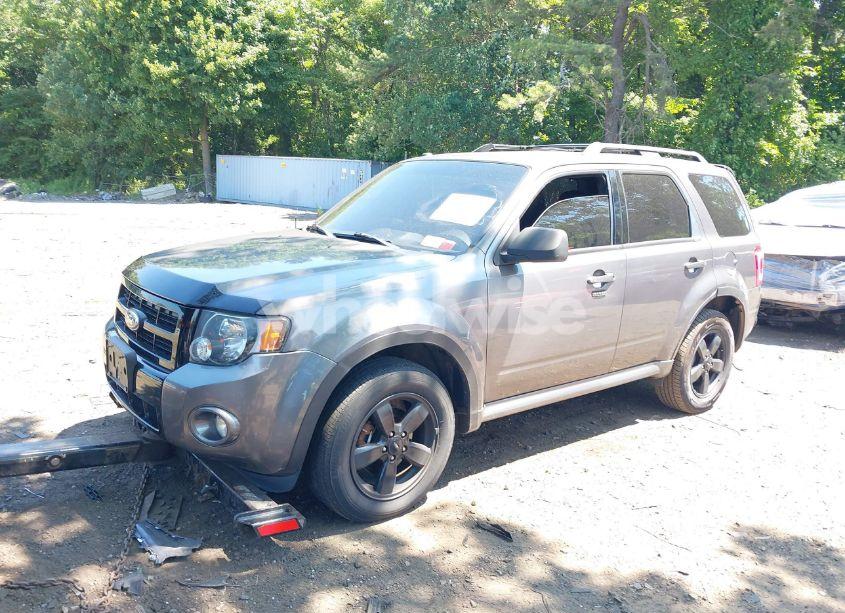 Photo 2 of 2012 Ford Escape XLT (VIN 1FMCU9D70CKB98032)