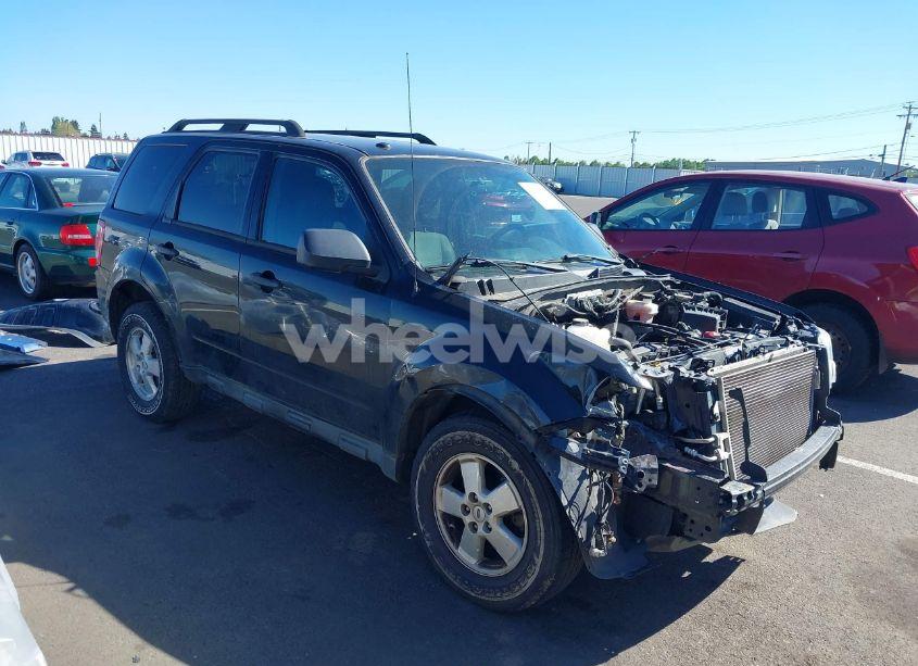 2012 Ford Escape XLT (VIN 1FMCU9D70CKC27948) main photo
