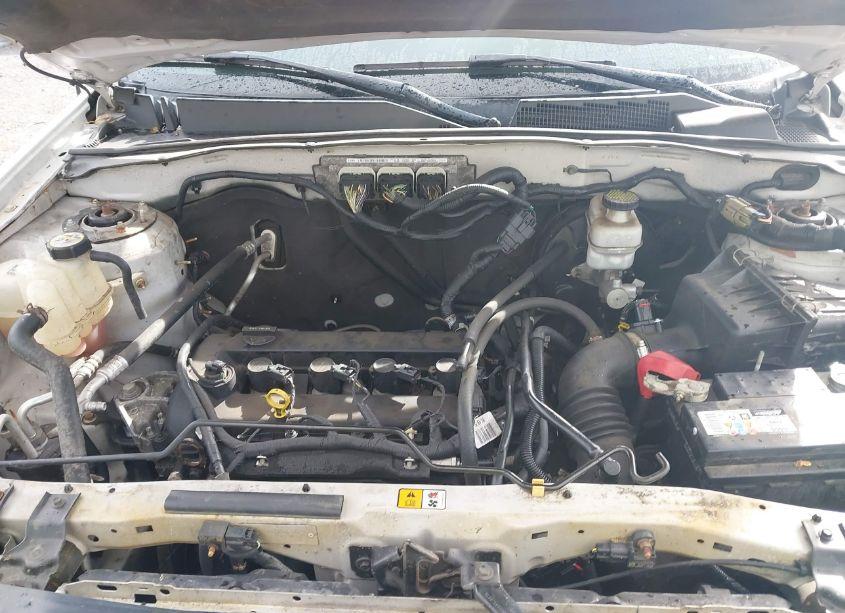 Photo 10 of 2012 Ford Escape XLT (VIN 1FMCU9D70CKC58374)