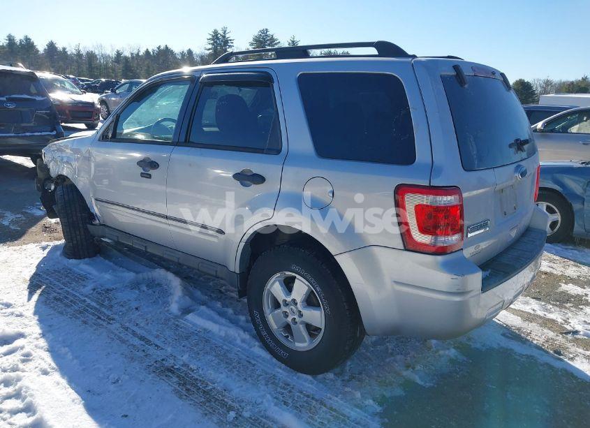 Photo 3 of 2010 Ford Escape XLT (VIN 1FMCU9D71AKA01611)