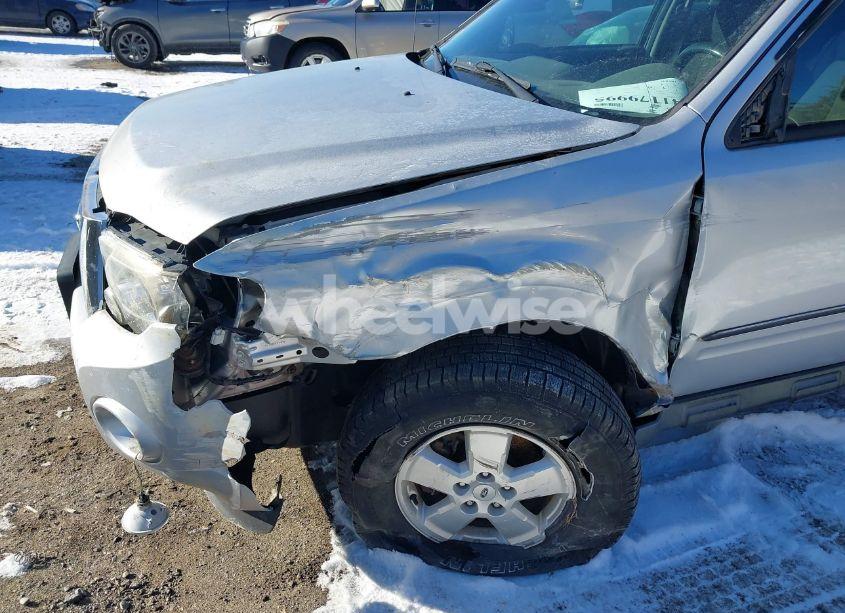 Photo 6 of 2010 Ford Escape XLT (VIN 1FMCU9D71AKA01611)
