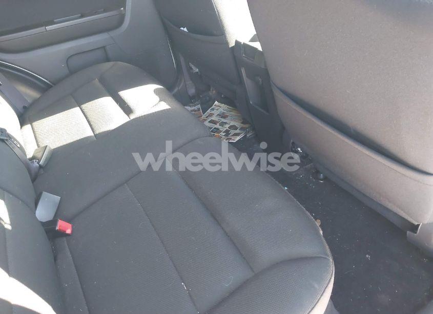 Photo 8 of 2010 Ford Escape XLT (VIN 1FMCU9D71AKA01611)