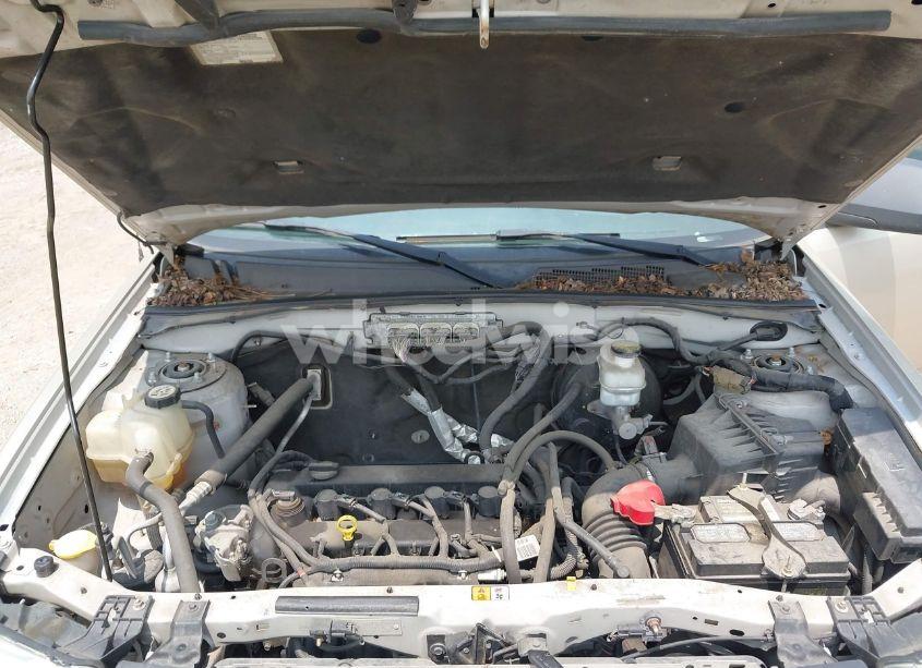 Photo 10 of 2010 Ford Escape XLT (VIN 1FMCU9D71AKA94985)