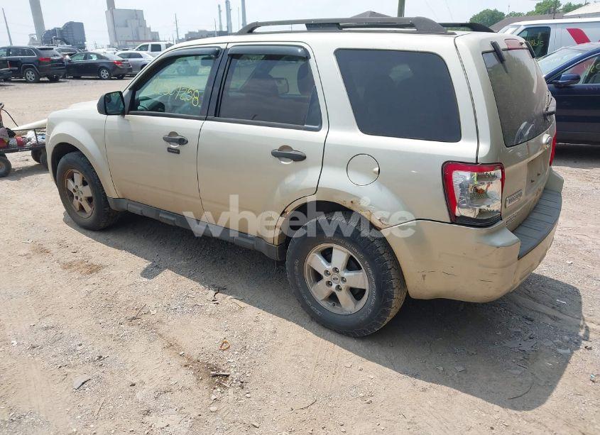 Photo 3 of 2010 Ford Escape XLT (VIN 1FMCU9D71AKA94985)