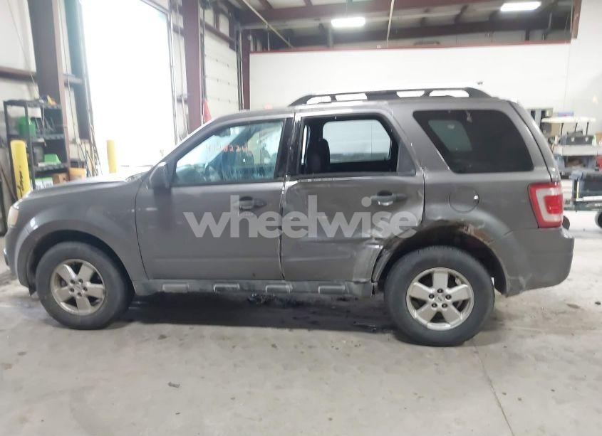 Photo 14 of 2010 Ford Escape XLT (VIN 1FMCU9D71AKB08321)