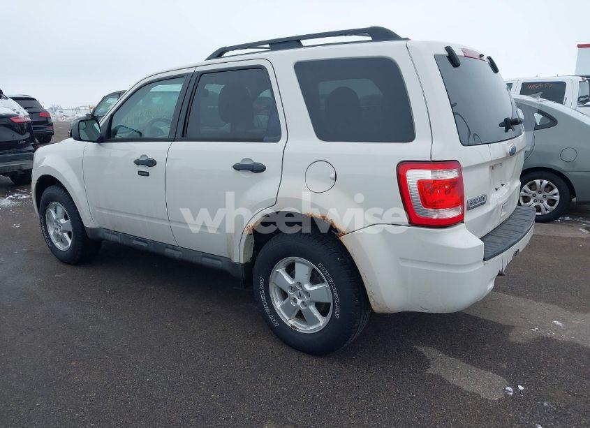 Photo 3 of 2010 Ford Escape XLT (VIN 1FMCU9D71AKC14879)