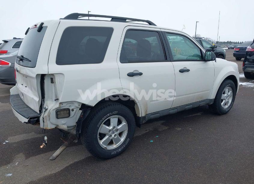 Photo 4 of 2010 Ford Escape XLT (VIN 1FMCU9D71AKC14879)