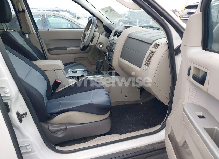 Photo 5 of 2010 Ford Escape XLT (VIN 1FMCU9D71AKC14879)