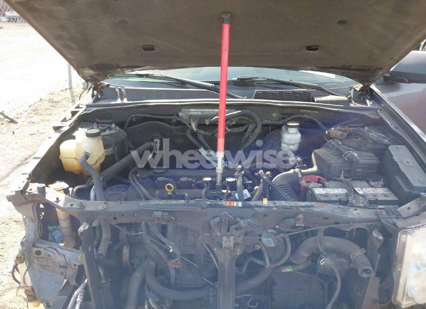 Photo 10 of 2010 Ford Escape XLT (VIN 1FMCU9D71AKC60423)