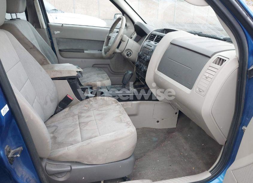 Photo 5 of 2011 Ford Escape XLT (VIN 1FMCU9D71BKA14912)