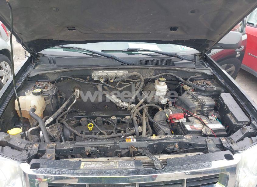 Photo 10 of 2011 Ford Escape XLT (VIN 1FMCU9D71BKA54083)