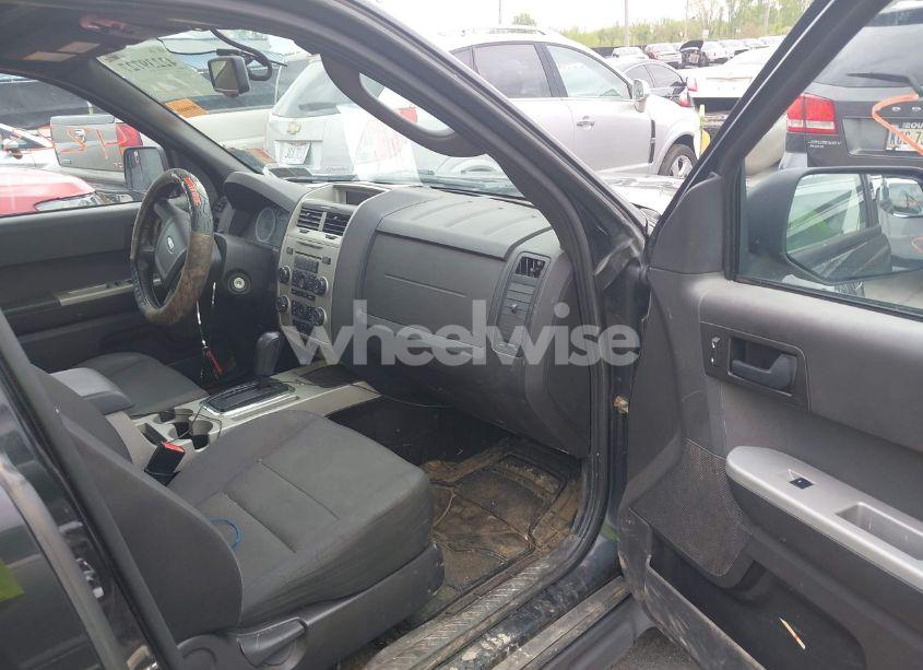 Photo 5 of 2011 Ford Escape XLT (VIN 1FMCU9D71BKA54083)